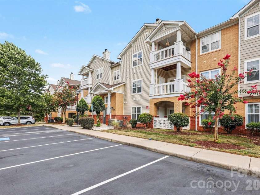 11855 Ridgeway Park Drive, Charlotte, NC 28277.  MLS# CAR4401248, YatesRealty ID 37764. 