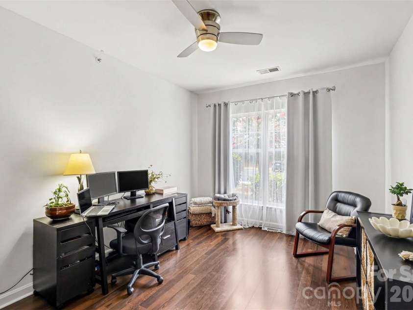 11855 Ridgeway Park Drive, Charlotte, NC 28277.  MLS# CAR4401248, YatesRealty ID 37764. Flex space great for office, gym, or 3rd bedroom