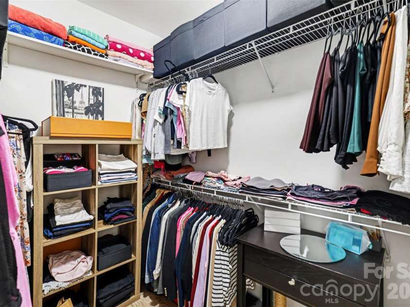 11855 Ridgeway Park Drive, Charlotte, NC 28277.  MLS# CAR4401248, YatesRealty ID 37764. Spacious walk in closet