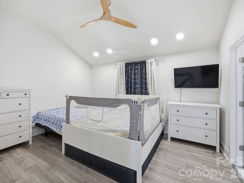 443 & 447 Brandon Street, Davidson, NC 28036.  MLS# CAR4398578, YatesRealty ID 37766. 
