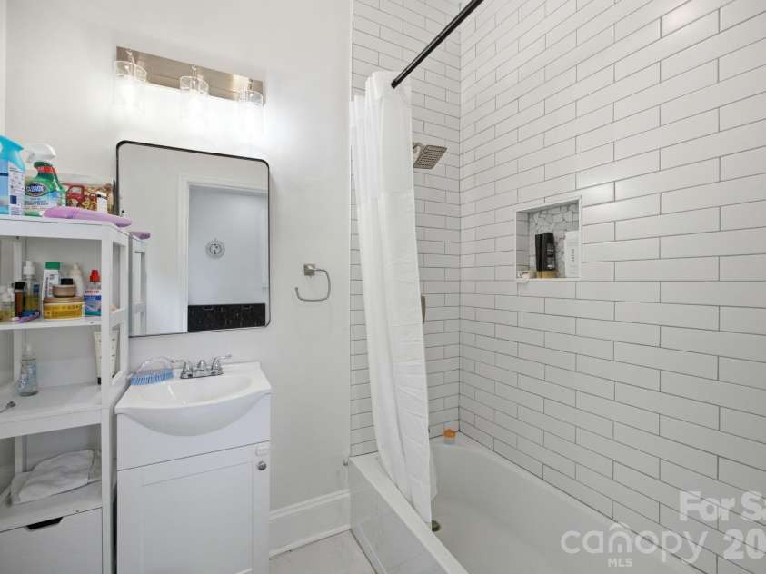 443 & 447 Brandon Street, Davidson, NC 28036.  MLS# CAR4398578, YatesRealty ID 37766. 