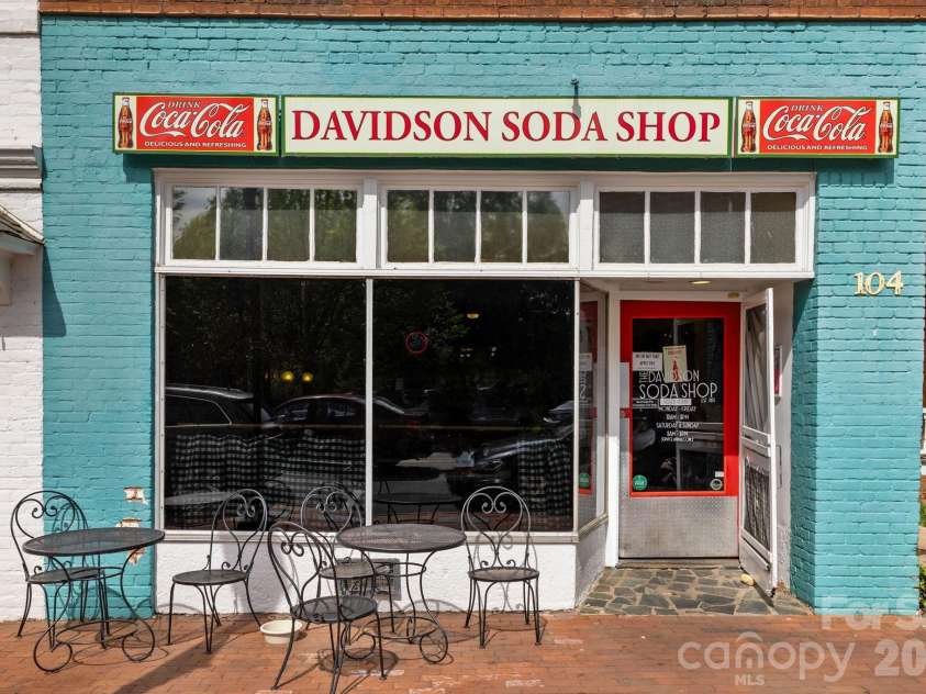 443 & 447 Brandon Street, Davidson, NC 28036.  MLS# CAR4398578, YatesRealty ID 37766. 