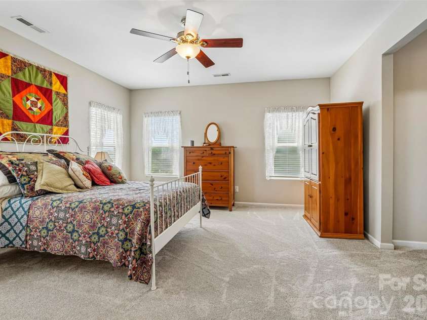 131 Jana Drive, Statesville, NC 28677.  MLS# CAR4376033, YatesRealty ID 37769. 