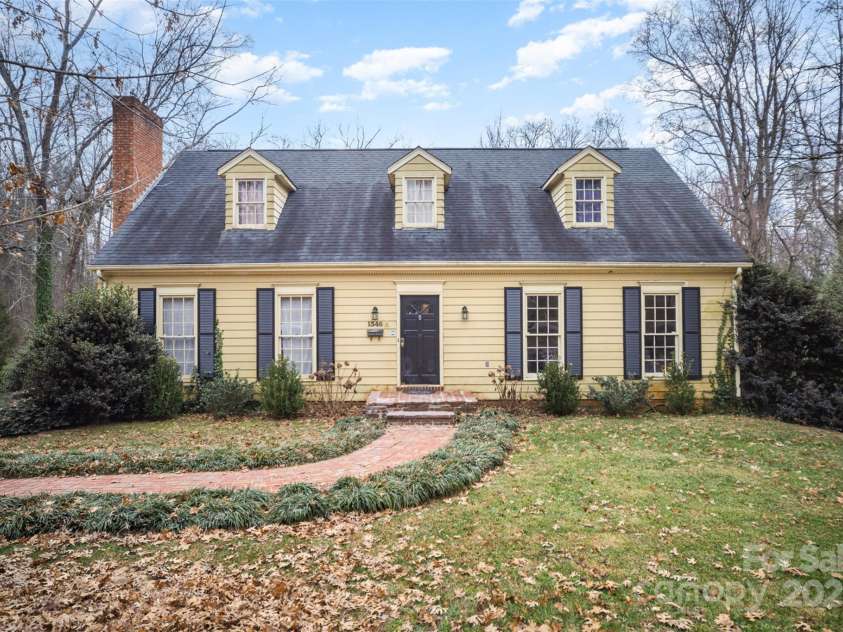 1346 5th Street Circle, Hickory, NC 28601.  MLS# CAR4213980, YatesRealty ID 3777. 