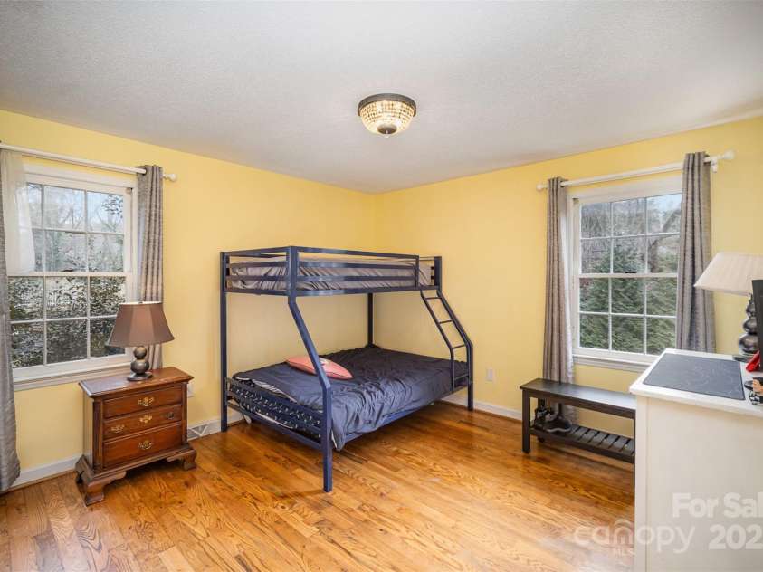 1346 5th Street Circle, Hickory, NC 28601.  MLS# CAR4213980, YatesRealty ID 3777. 