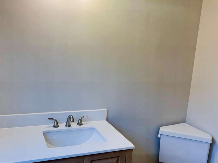 1346 5th Street Circle, Hickory, NC 28601.  MLS# CAR4213980, YatesRealty ID 3777. 