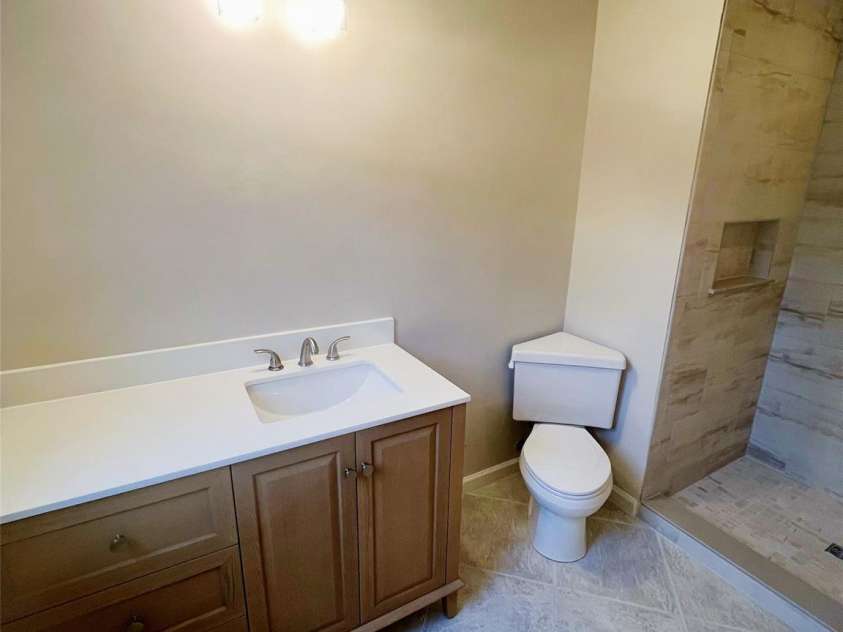 1346 5th Street Circle, Hickory, NC 28601.  MLS# CAR4213980, YatesRealty ID 3777. 