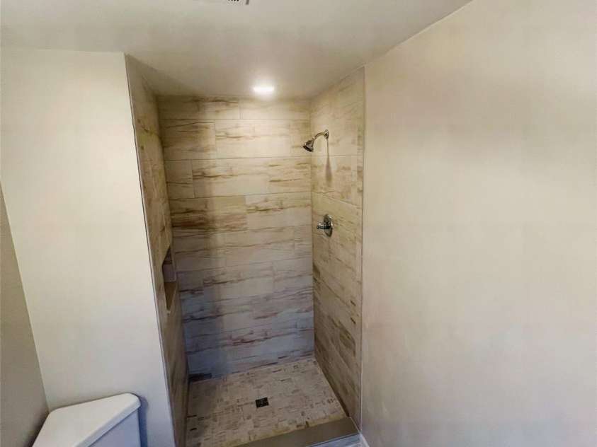 1346 5th Street Circle, Hickory, NC 28601.  MLS# CAR4213980, YatesRealty ID 3777. 