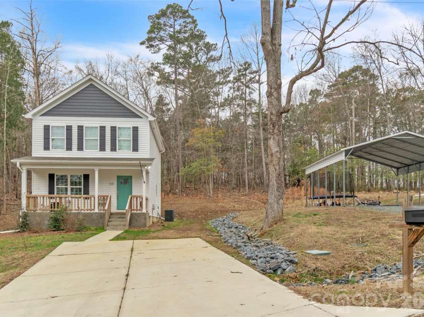 518 Lake Head Road, Norwood, NC 28128.  MLS# CAR4321250, YatesRealty ID 3777. 