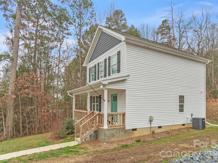 518 Lake Head Road, Norwood, NC 28128.  MLS# CAR4321250, YatesRealty ID 3777. 