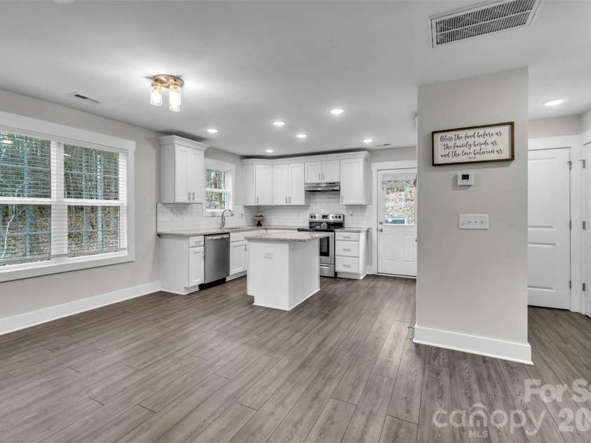518 Lake Head Road, Norwood, NC 28128.  MLS# CAR4321250, YatesRealty ID 3777. 