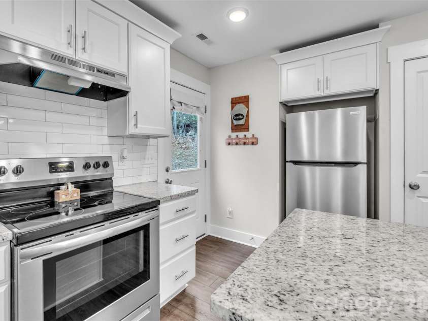 518 Lake Head Road, Norwood, NC 28128.  MLS# CAR4321250, YatesRealty ID 3777. 