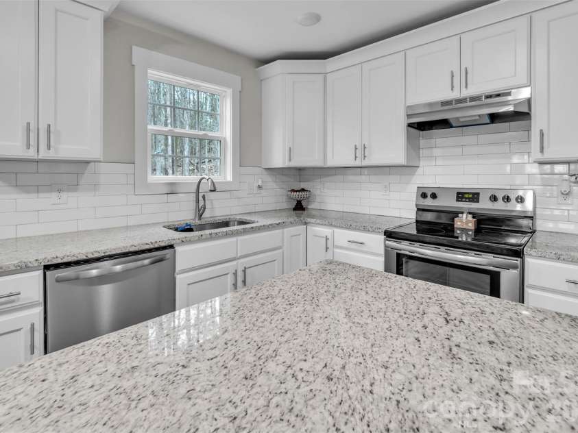 518 Lake Head Road, Norwood, NC 28128.  MLS# CAR4321250, YatesRealty ID 3777. 