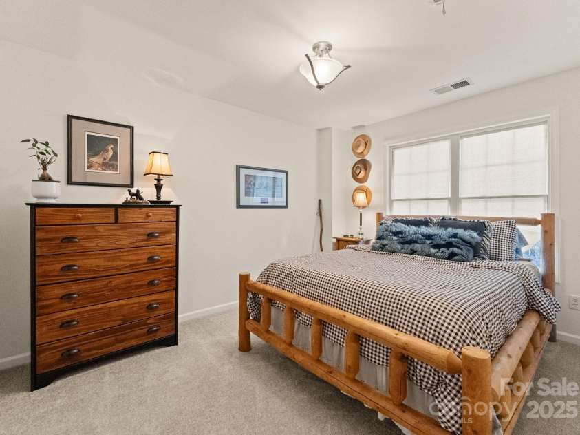 9930 Treeside Lane, Matthews, NC 28105.  MLS# CAR4329501, YatesRealty ID 3777. 