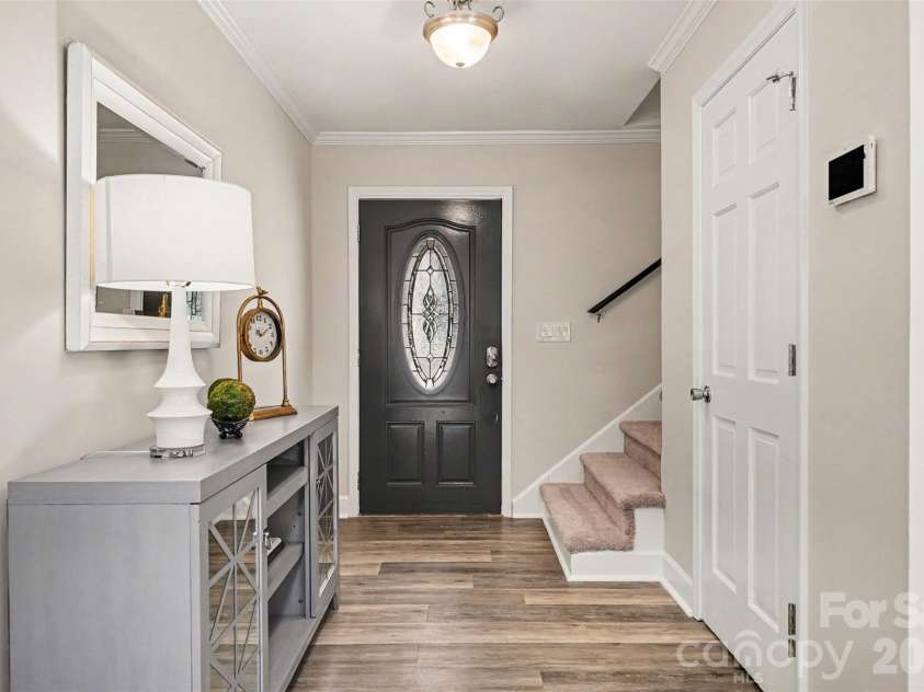 4724 Weddington Matthews Road, Matthews, NC 28104.  MLS# CAR4396504, YatesRealty ID 37770. 