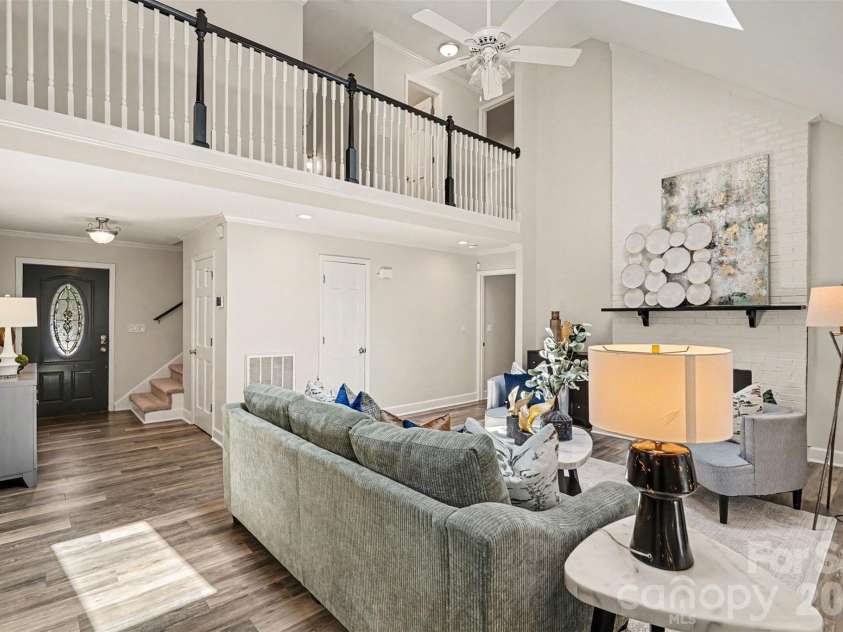 4724 Weddington Matthews Road, Matthews, NC 28104.  MLS# CAR4396504, YatesRealty ID 37770. 