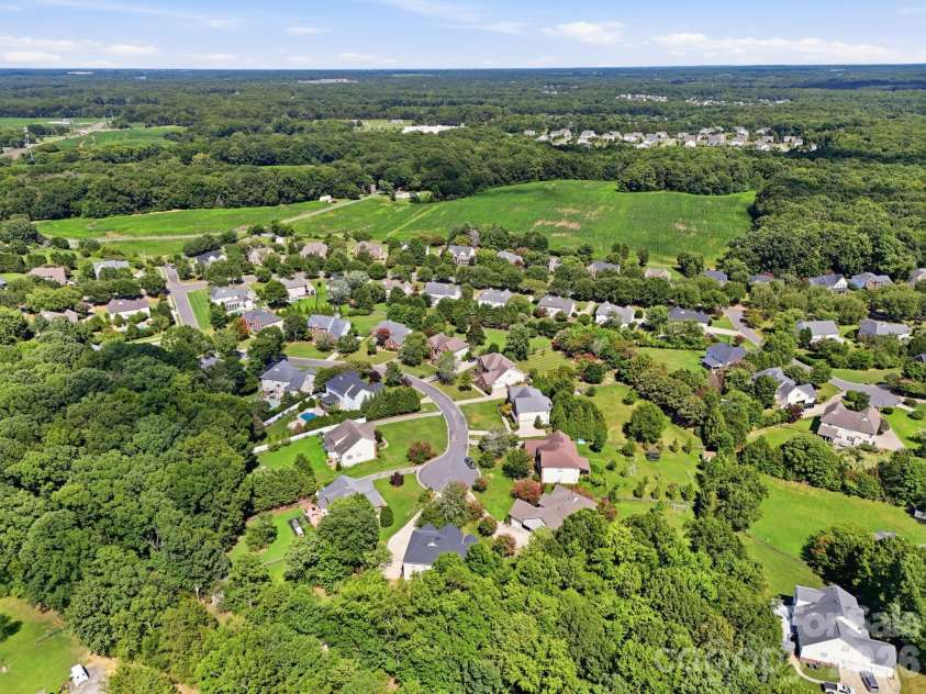 6121 Lostgate Lane, Waxhaw, NC 28173.  MLS# CAR4401256, YatesRealty ID 37771. 