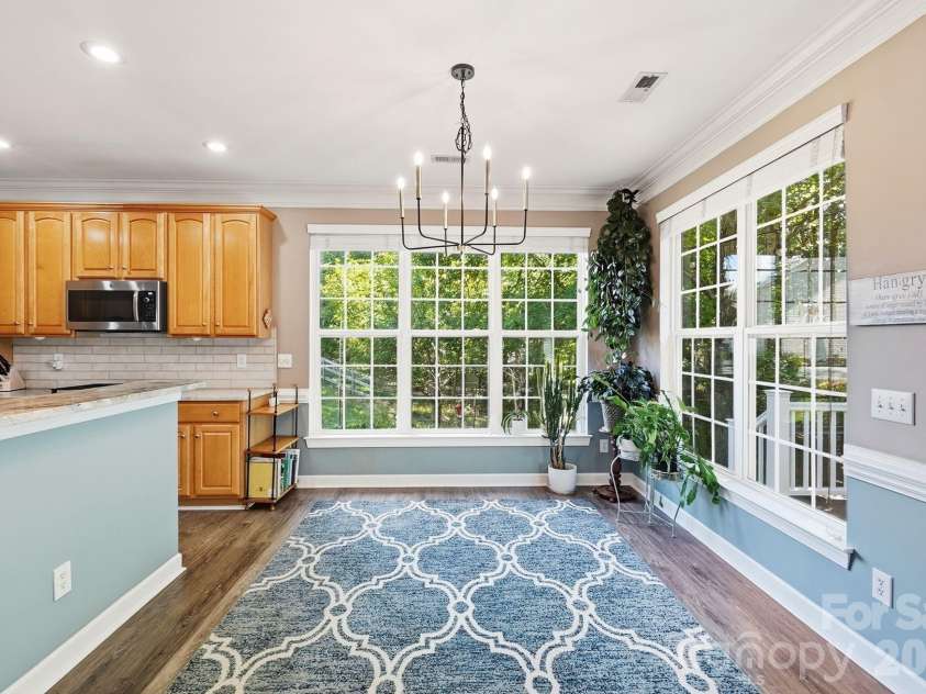 6121 Lostgate Lane, Waxhaw, NC 28173.  MLS# CAR4401256, YatesRealty ID 37771. Breakfast Room