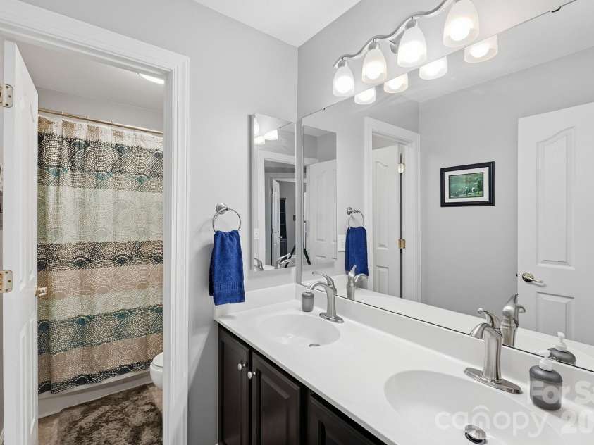 6121 Lostgate Lane, Waxhaw, NC 28173.  MLS# CAR4401256, YatesRealty ID 37771. Full Bath 3