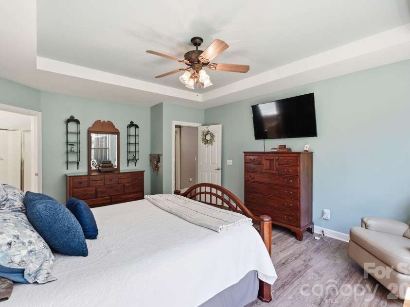 6121 Lostgate Lane, Waxhaw, NC 28173.  MLS# CAR4401256, YatesRealty ID 37771. Primary on main level