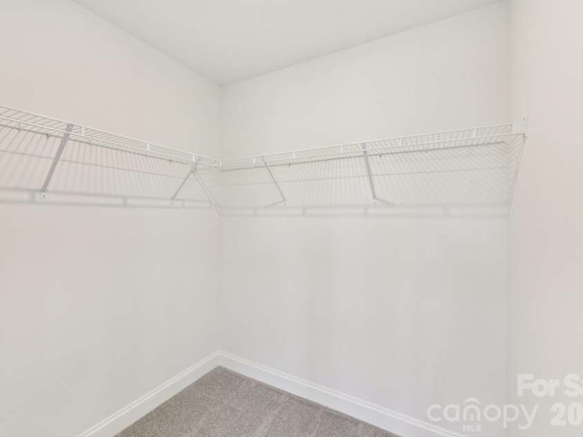 7625 Ethora Way, Charlotte, NC 28216.  MLS# CAR4377533, YatesRealty ID 37773. Walk-in Closet