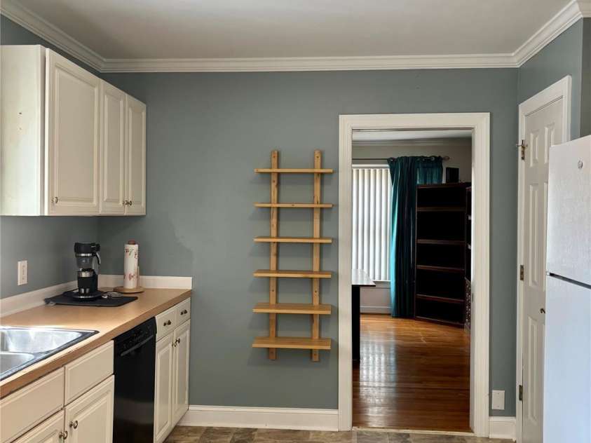 2119 Summers Glen, Rock Hill, SC 29732.  MLS# CAR4404867, YatesRealty ID 37778. Kitchen