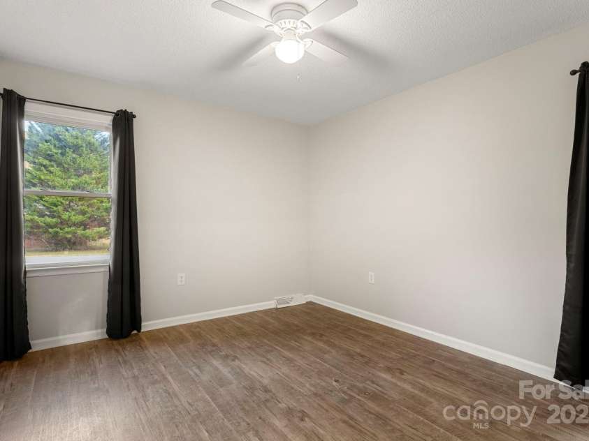 604 Cold Stream Circle, Chester, SC 29706.  MLS# CAR4321621, YatesRealty ID 3778. 