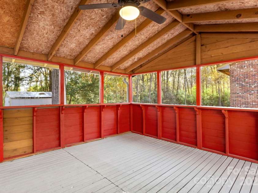 604 Cold Stream Circle, Chester, SC 29706.  MLS# CAR4321621, YatesRealty ID 3778. 