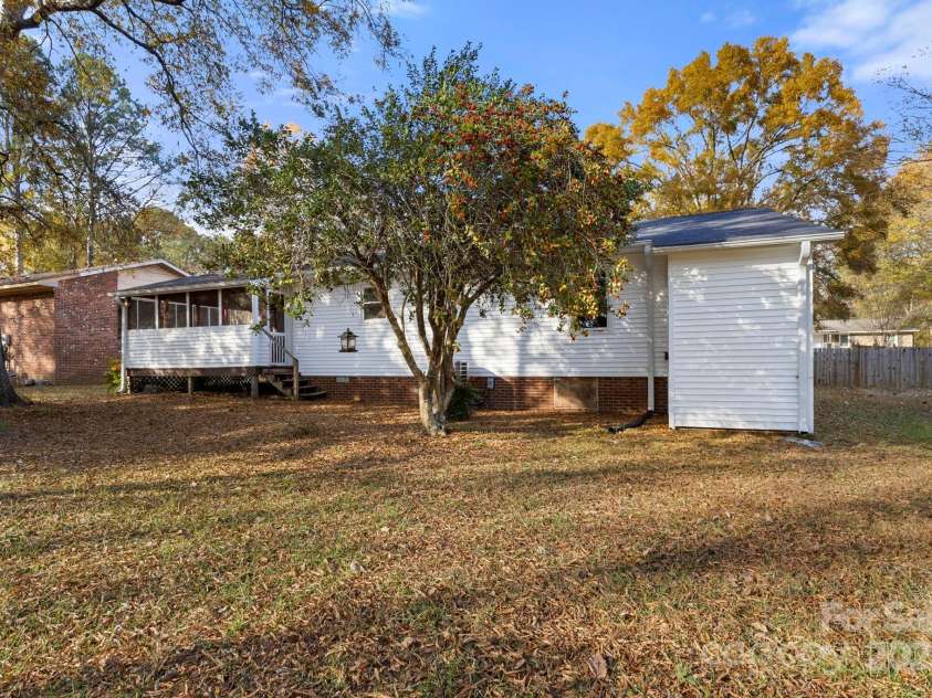 604 Cold Stream Circle, Chester, SC 29706.  MLS# CAR4321621, YatesRealty ID 3778. 