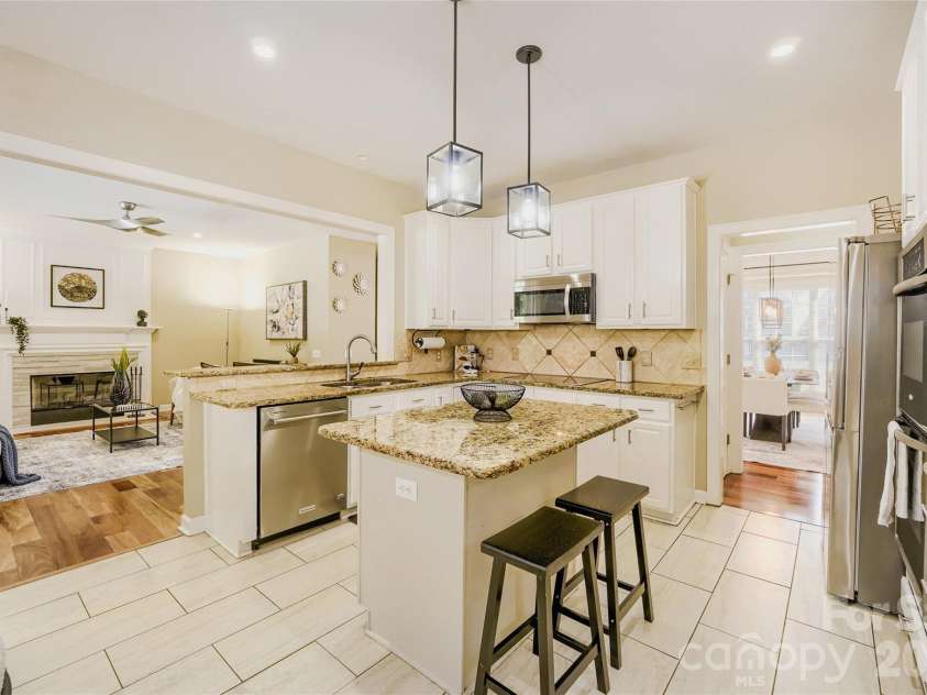 10701 Pomerane Place, Charlotte, NC 28277.  MLS# CAR4402076, YatesRealty ID 37780. 