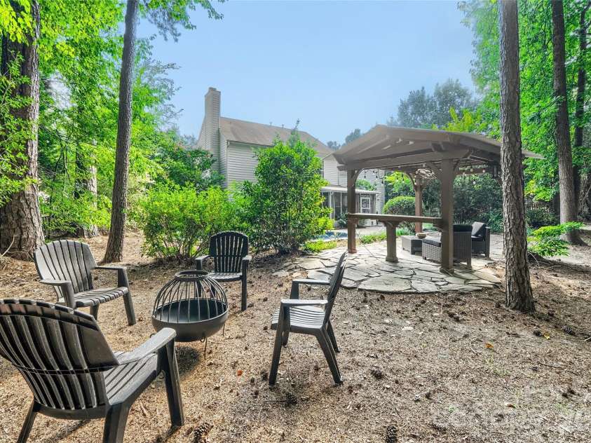 10701 Pomerane Place, Charlotte, NC 28277.  MLS# CAR4402076, YatesRealty ID 37780. 