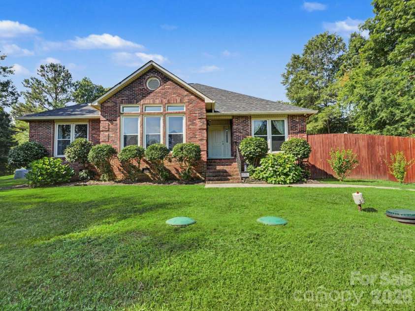 8301 Mooresville Road, Concord, NC 28027.  MLS# CAR4397469, YatesRealty ID 37781. 