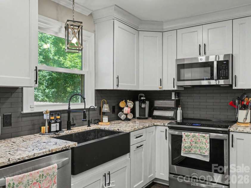 8301 Mooresville Road, Concord, NC 28027.  MLS# CAR4397469, YatesRealty ID 37781. 