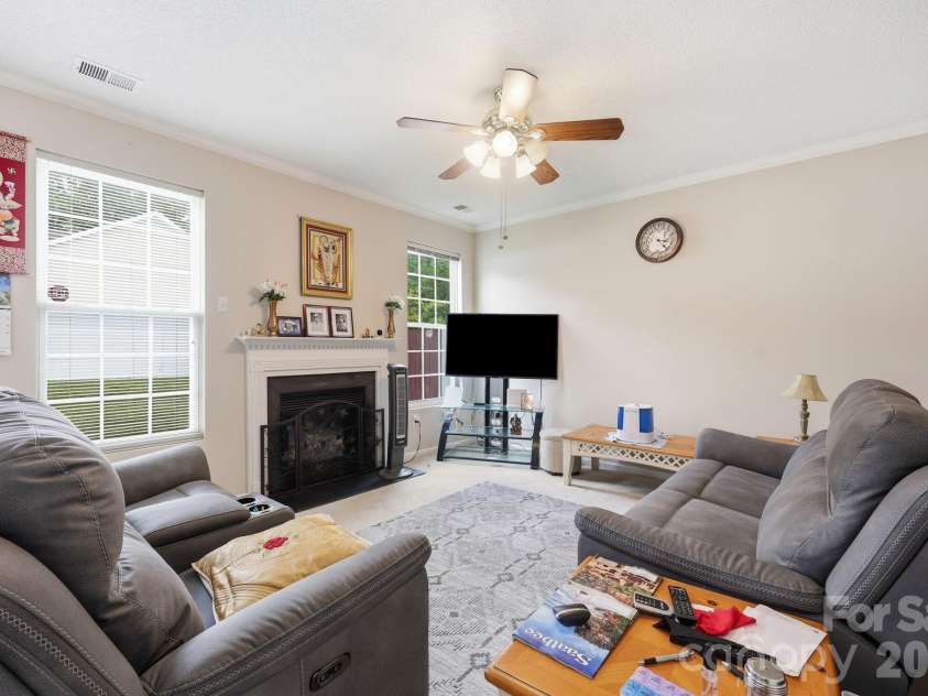 8818 Norway Court, Charlotte, NC 28269.  MLS# CAR4401510, YatesRealty ID 37782. 
