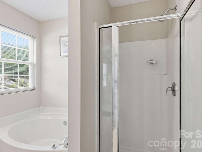 8818 Norway Court, Charlotte, NC 28269.  MLS# CAR4401510, YatesRealty ID 37782. 