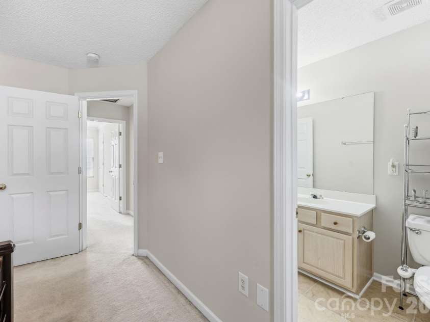 8818 Norway Court, Charlotte, NC 28269.  MLS# CAR4401510, YatesRealty ID 37782. 