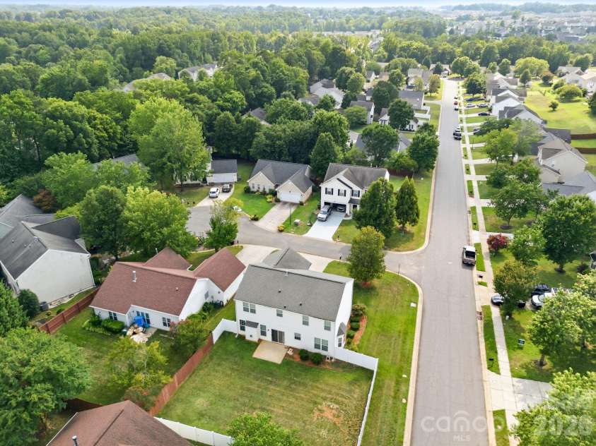 8818 Norway Court, Charlotte, NC 28269.  MLS# CAR4401510, YatesRealty ID 37782. 