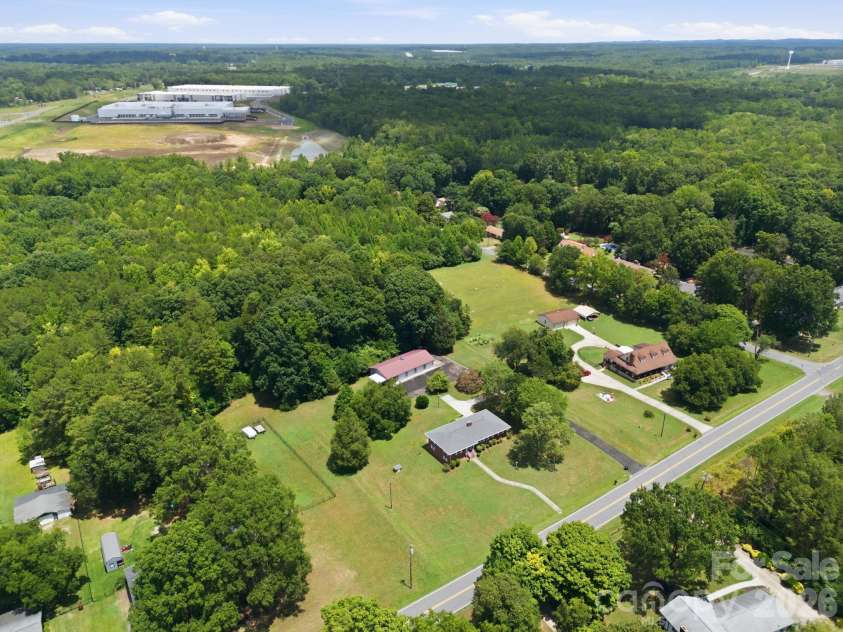 811 22nd Street, Kannapolis, NC 28083.  MLS# CAR4403486, YatesRealty ID 37785. 