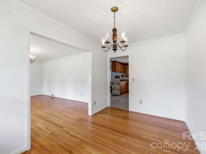 811 22nd Street, Kannapolis, NC 28083.  MLS# CAR4403486, YatesRealty ID 37785. 