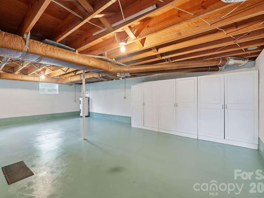 811 22nd Street, Kannapolis, NC 28083.  MLS# CAR4403486, YatesRealty ID 37785. Basement