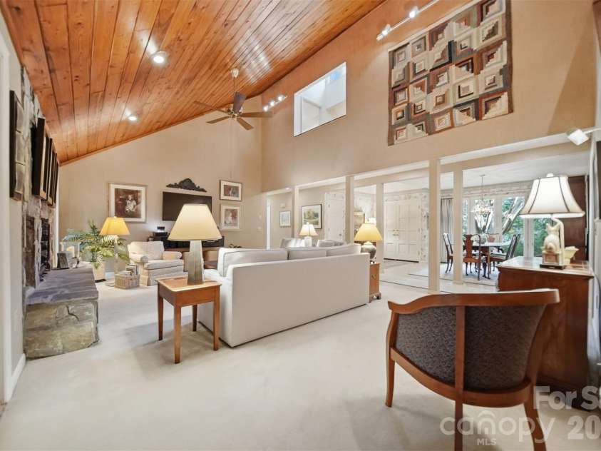 414 Stonecroft Drive, Lenoir, NC 28645.  MLS# CAR4403017, YatesRealty ID 37786. 