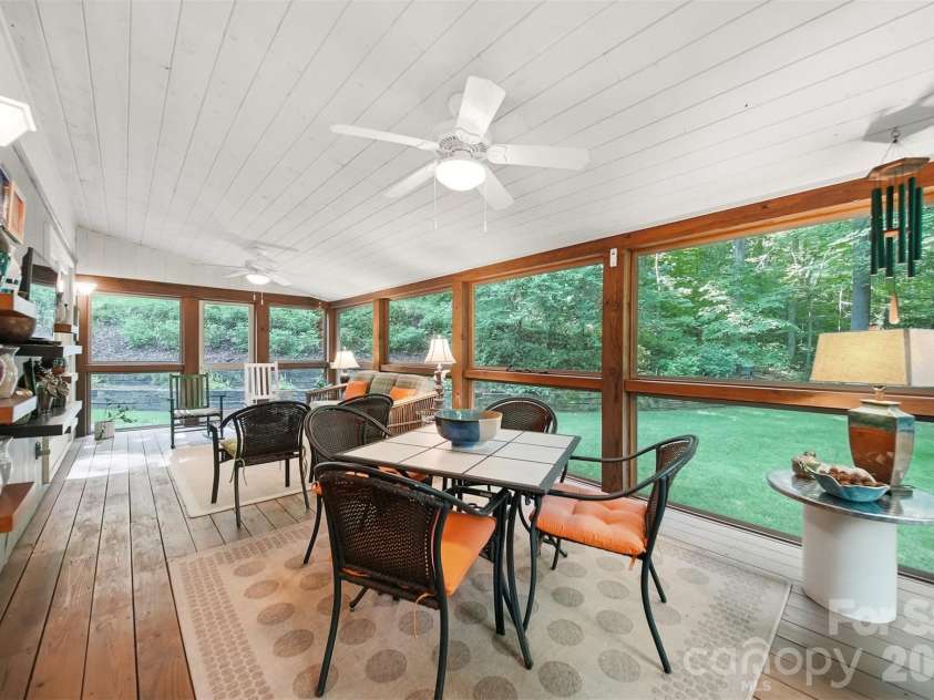 414 Stonecroft Drive, Lenoir, NC 28645.  MLS# CAR4403017, YatesRealty ID 37786. 