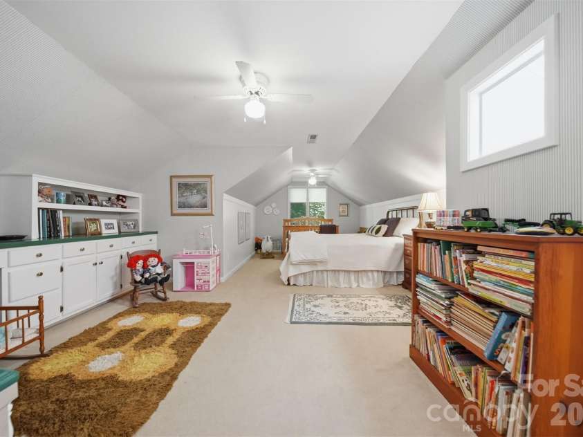 414 Stonecroft Drive, Lenoir, NC 28645.  MLS# CAR4403017, YatesRealty ID 37786. 