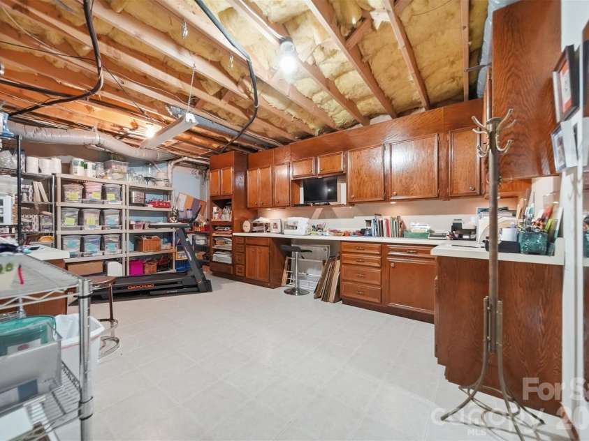 414 Stonecroft Drive, Lenoir, NC 28645.  MLS# CAR4403017, YatesRealty ID 37786. 