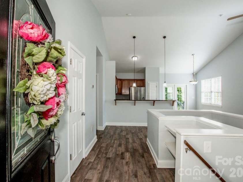 127 Wood Acre Drive, Mooresville, NC 28115.  MLS# CAR4414654, YatesRealty ID 37788. Entry