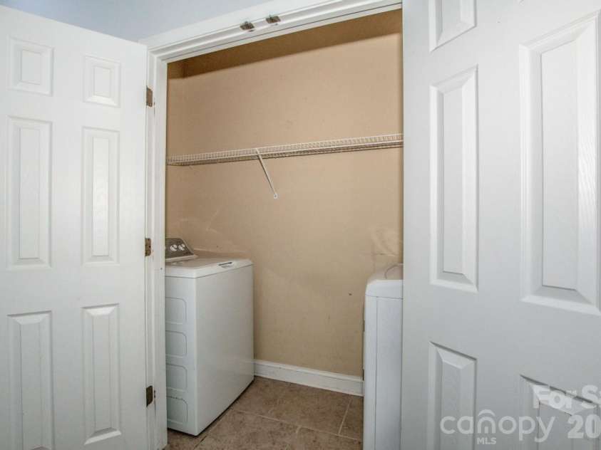 127 Wood Acre Drive, Mooresville, NC 28115.  MLS# CAR4414654, YatesRealty ID 37788. Laundry