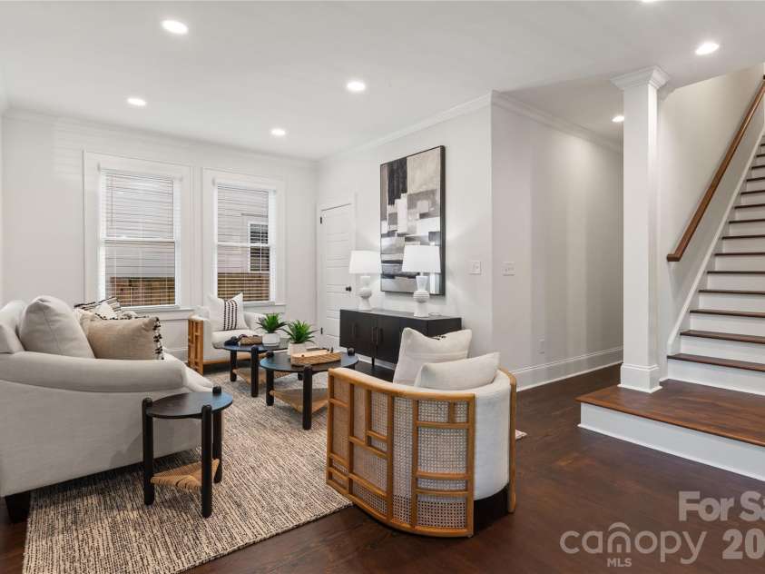 429 Pecan Avenue, Charlotte, NC 28204.  MLS# CAR4387793, YatesRealty ID 37789. 