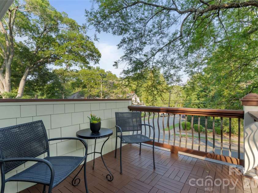 429 Pecan Avenue, Charlotte, NC 28204.  MLS# CAR4387793, YatesRealty ID 37789. 