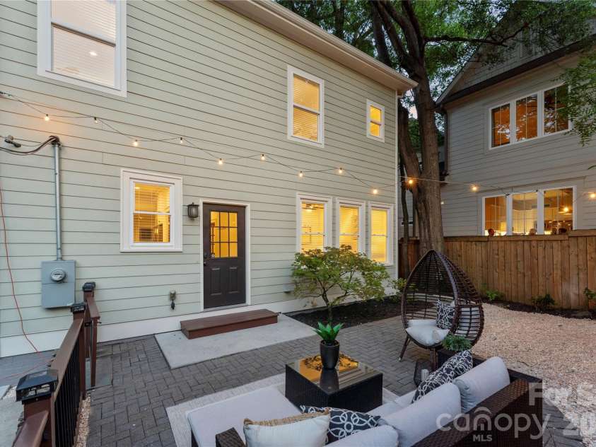 429 Pecan Avenue, Charlotte, NC 28204.  MLS# CAR4387793, YatesRealty ID 37789. 
