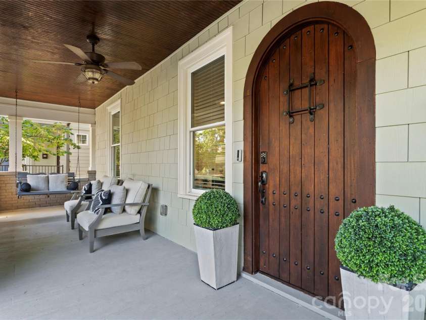 429 Pecan Avenue, Charlotte, NC 28204.  MLS# CAR4387793, YatesRealty ID 37789. 